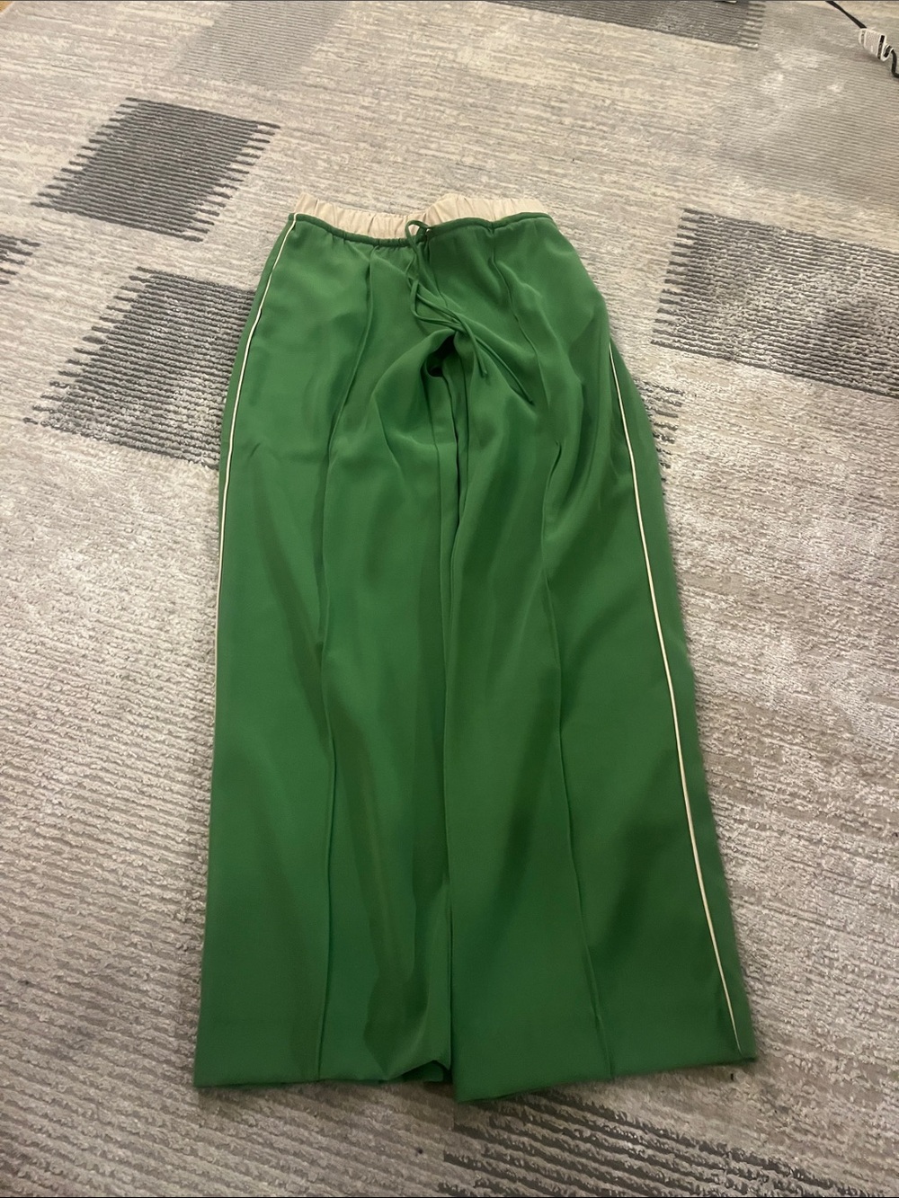 Zara Emerald Green Wide-Leg Pants with Cream Side Piping